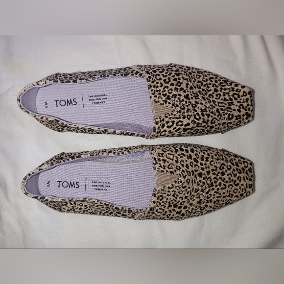 🆕TOMS Womens Alpargata Leopard Slip On Flats Casual Shoes Size 9 - Picture 1 of 10